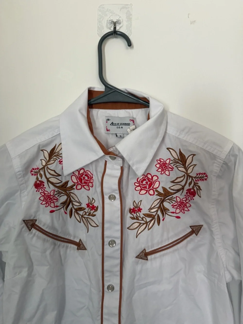 Ace of Diamonds USA Cowgirl Long Sleeve White Button Down Collared Shirt - Picture 3 of 8